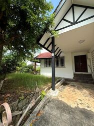 Sixth Avenue (D10), Terrace #583808581